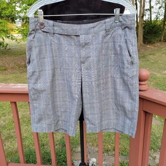 North Face Ladies Plaid Golf Shorts, sz 12 - Picture 1 of 9